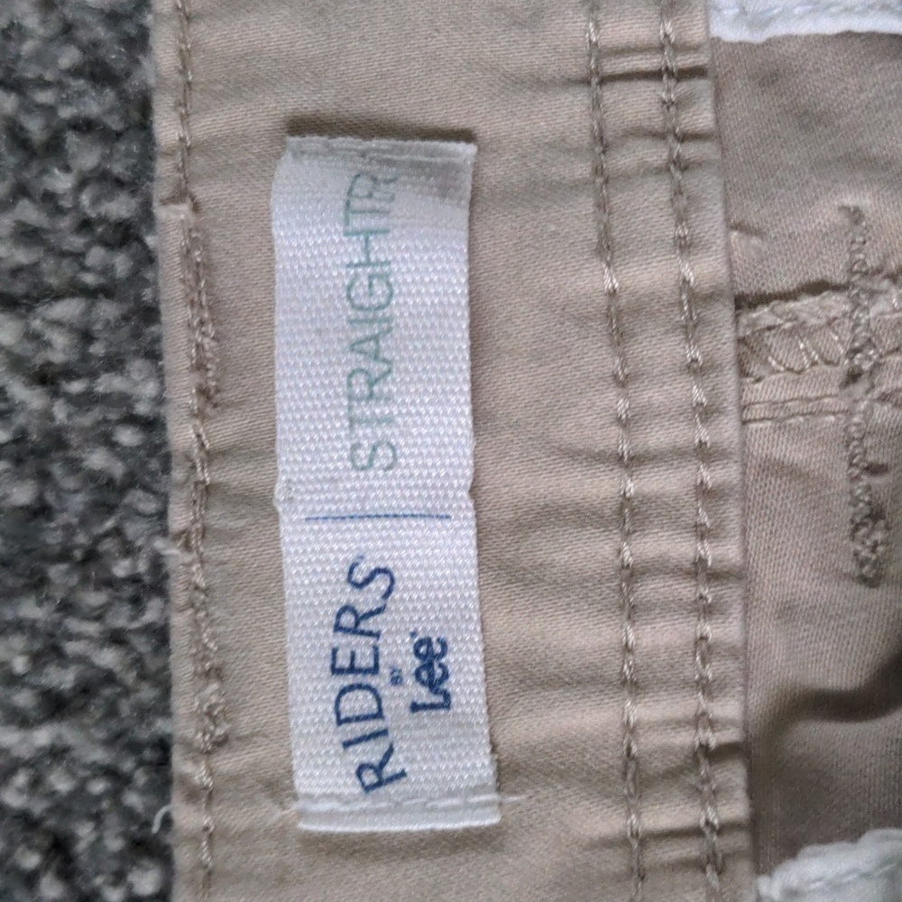 Tan pants - Picture 2 of 3